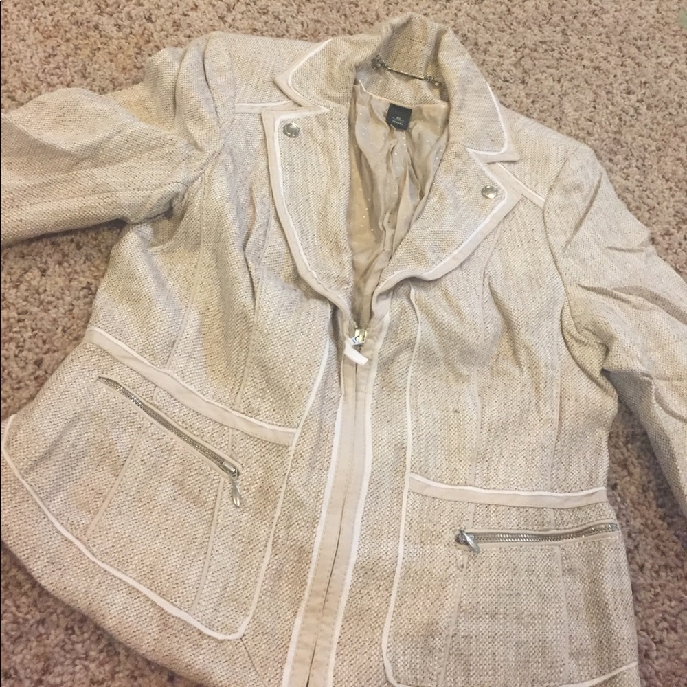 White House black market tan tweed zip up blazer